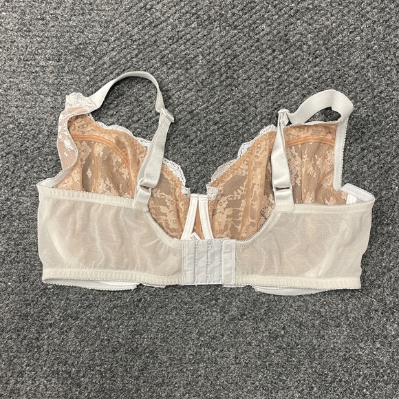Y2K Victoria's Secret White Lace Sexy Bra size 36DD Lingerie - Picture 3 of 4
